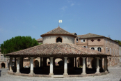 Le marchÃÂ© au grain circulaire d'Auvillar